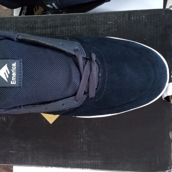 Heretic Emerica - Picture 4 of 6